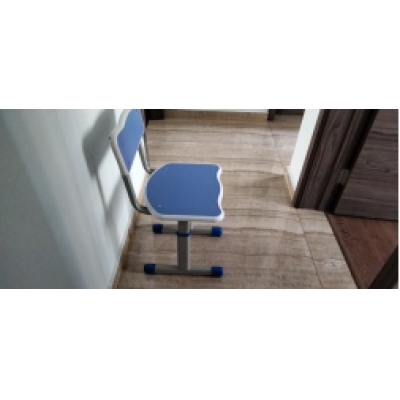 鋼木學(xué)生椅